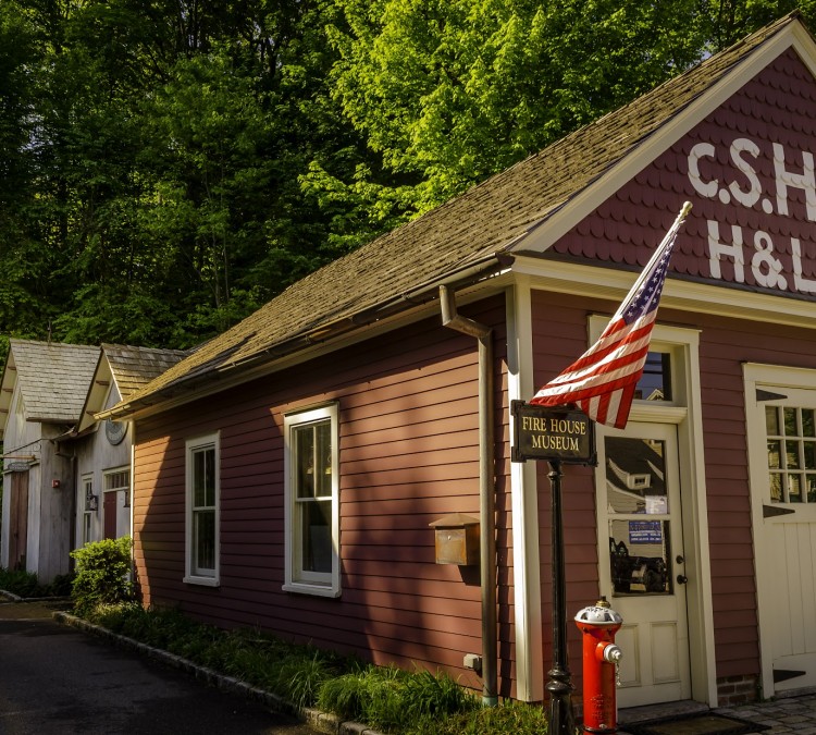 Cold Spring Harbor Firehouse Museum (Cold&nbspSpring&nbspHarbor,&nbspNY)